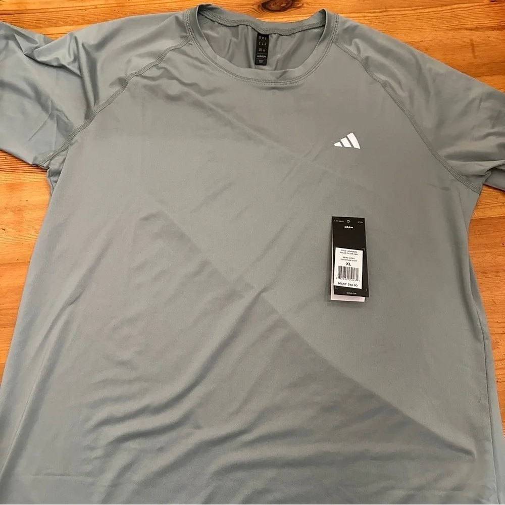 NWT ADIDAS MENS XL Silver Green MENS SHORT SLEEVE SUN SHIRT